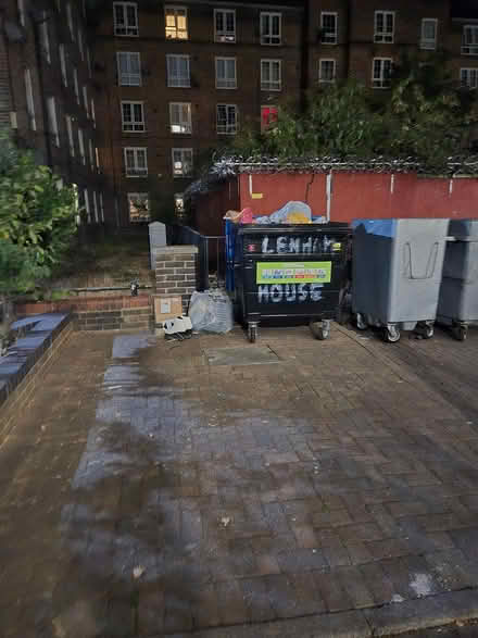 Photo of free coats and jackets. Be quick (Borough SE1) #2