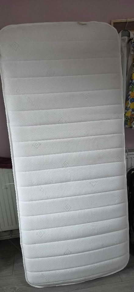 Photo of free Shorty mattress excellent condition (Huyton Quarry L36) #1