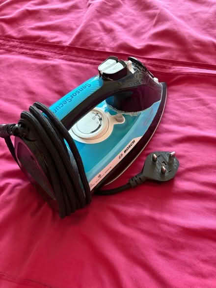 Photo of free Bosch steam iron (Enfield EN2) #2