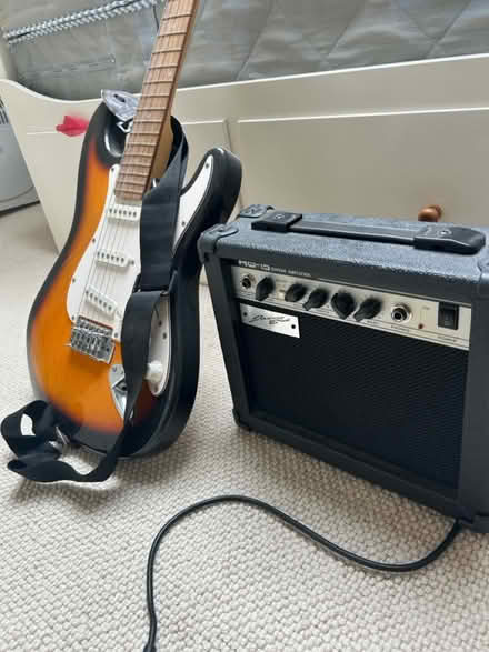 Photo of free Toy electric guitar (West Dulwich) #1