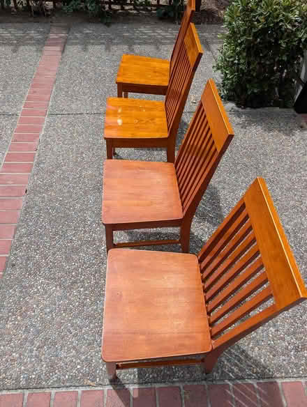Photo of free Kitchen Chairs (Las Palmas Park, Sunnyvale) #1