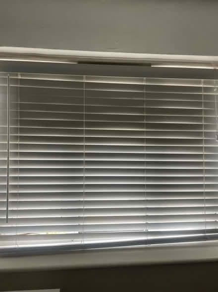 Photo of free Grey Venetian blinds (Bromley BR1) #1