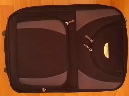 Photo of free Wheeled Suitcase (Telford TF3) #4