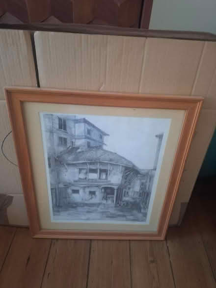 Photo of free Art (Berkhamsted HP4) #2