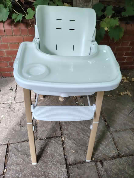 Photo of free High chair (Dunstable LU5) #1