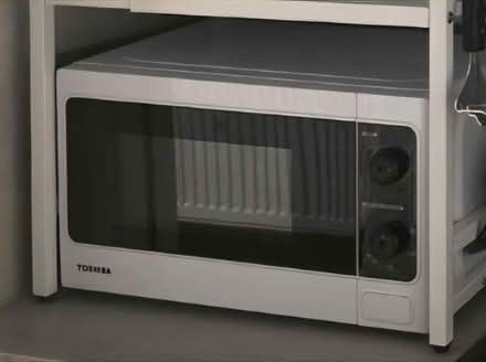 Photo of free today – DIY tiling stuff + microwave, toaster & kettle (Acton W3) #1