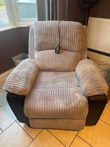 Photo of free recliner chair (Cutteslowe OX2) #1