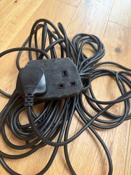 Photo of free Very long extension lead (Wood Green N22) #1