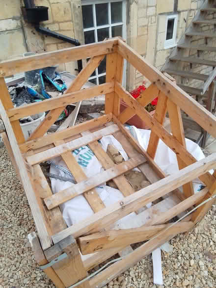 Photo of free Large strong crate approx 1m x 600 mm. (Bailbrook BA1) #1