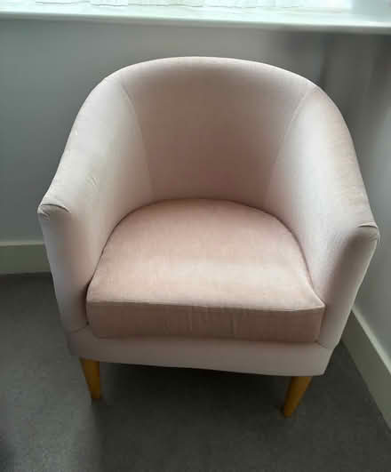 Photo of free Arm chair - excellent condition (Ruislip HA4) #1