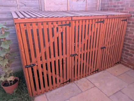 Photo of free triple bin store (eastleigh) #3