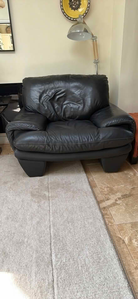 Photo of free Black leather sofa (Gatley SK8) #3