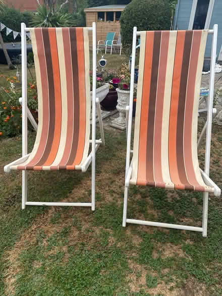 Photo of free old style deckchairs (Seasalter CT5) #1