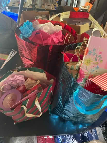 Photo of free Gift bags and tissue paper (Lynnwood) #1