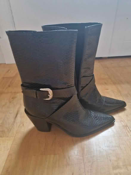 Photo of free Nice boots (Freuchie KY15) #1
