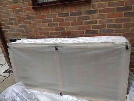 Photo of free Single Bed Base/ Divan (Mill Hill/ Barnet NW7 4HS) #2