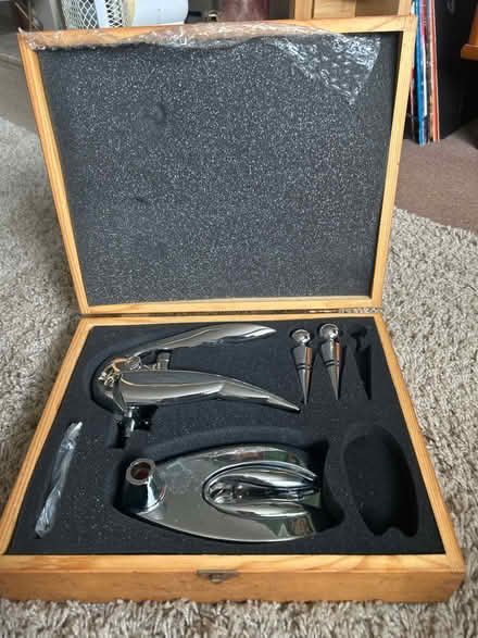 Photo of free Wine lovers box (Hastings. Broom grove TN34) #1