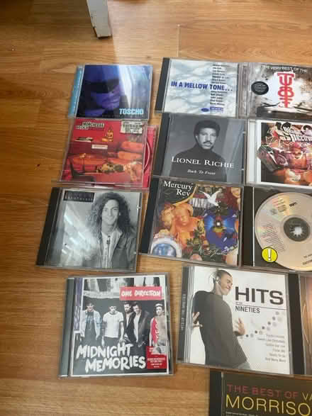 Photo of free CDs (Walton L9) #4