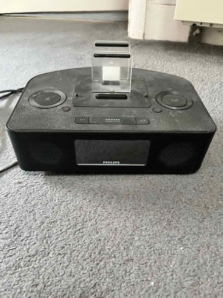 Photo of free Clock-radio iPad/iPhone dock (Cookham Dean, SL6) #1