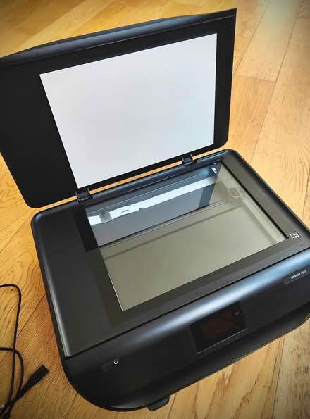 Photo of free HP ENVY 5010 All‐in‐One Printer (White City, W12) #2