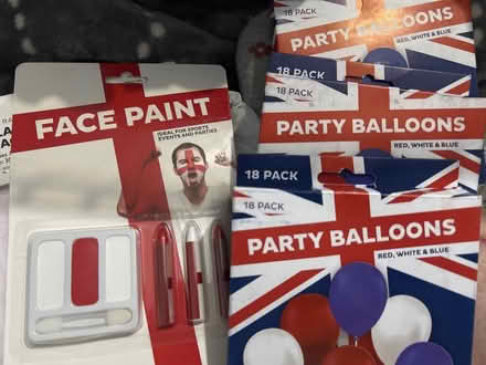 Photo of free 16 England Flags , 3 Pks Balloons (Hecky WF16) #1