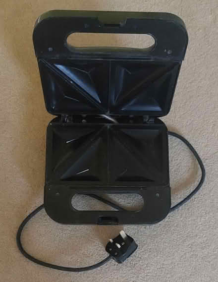 Photo of free Breville sandwich toaster (Cheylesmore Coventry CV3) #1