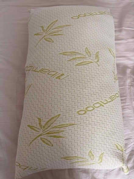 Photo of free 1 Pillow - good condition (N1 place N1) #1