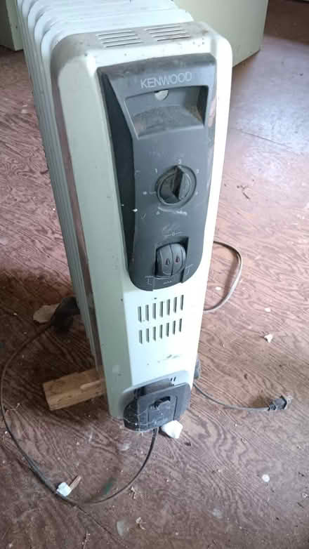 Photo of free Electric oil filled heater (19095) #2