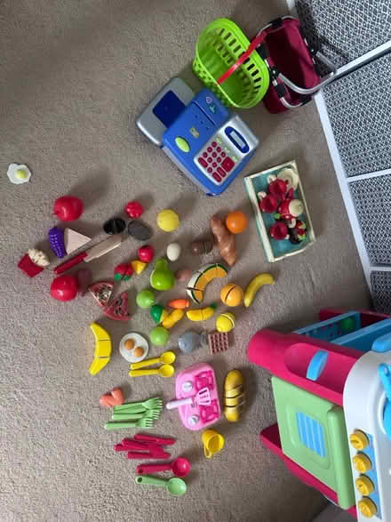 Photo of free Toy kitchen, till and food (Park Hill, Croydon, CR0) #2