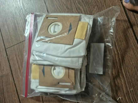Photo of free Robot vacuum bags (Horsham Town area RH13) #1