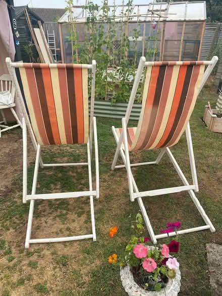Photo of free old style deckchairs (Seasalter CT5) #2