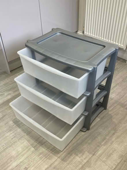 Photo of free Drawers (Oakes HD3) #3