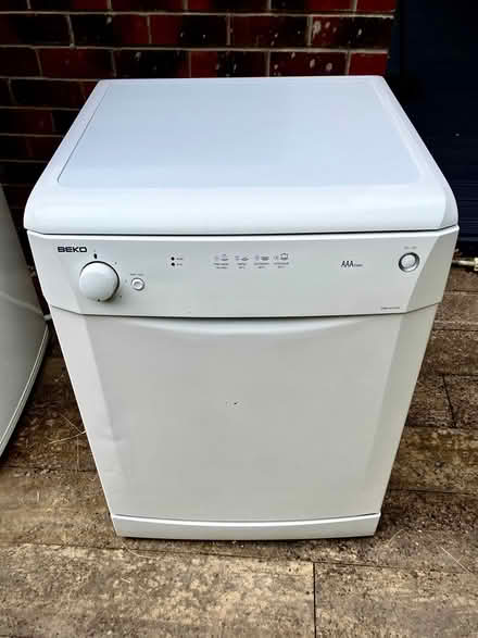 Photo of free Working dishwasher (California DE22) #1