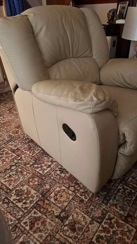 Photo of free Leather Chairs (Hinckley LE10) #1