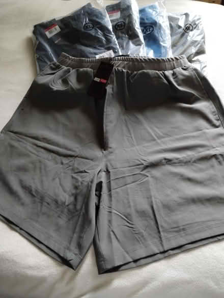 Photo of free Men's 2-in-1 Shorts With Liner (Newark Ironbound) #4