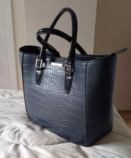 Photo of free Navy blue bag (Woodhall AL7) #1