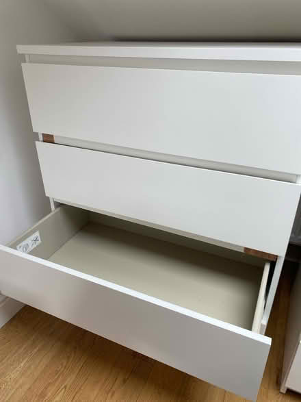 Photo of free IKEA 4 piece drawer unit (Wandsworth Bridge Road) #2