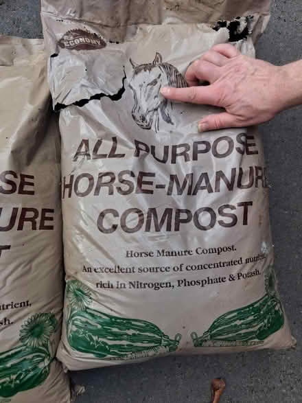 Photo of free Horse-manure compost (Headington, Oxford OX3 7RF) #3