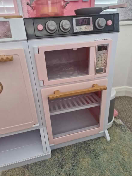 Photo of free Disney Princess kitchen (Patcham BN1) #3