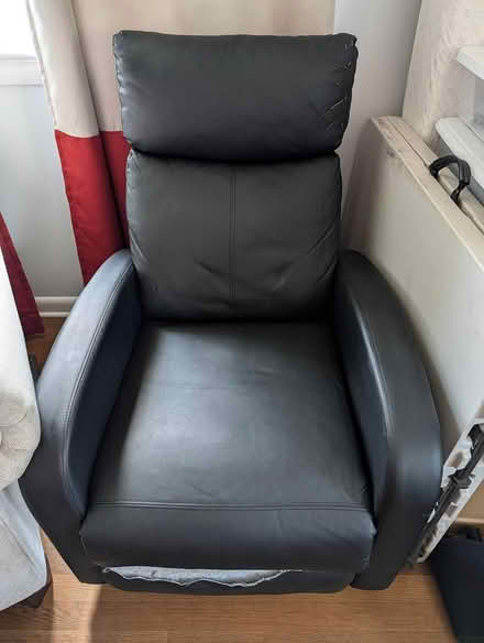 Photo of free Medium recliner (Hampton, VA) #1