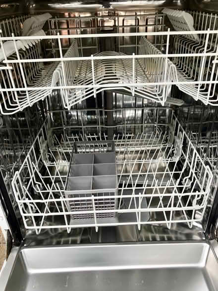 Photo of free Working dishwasher (California DE22) #2