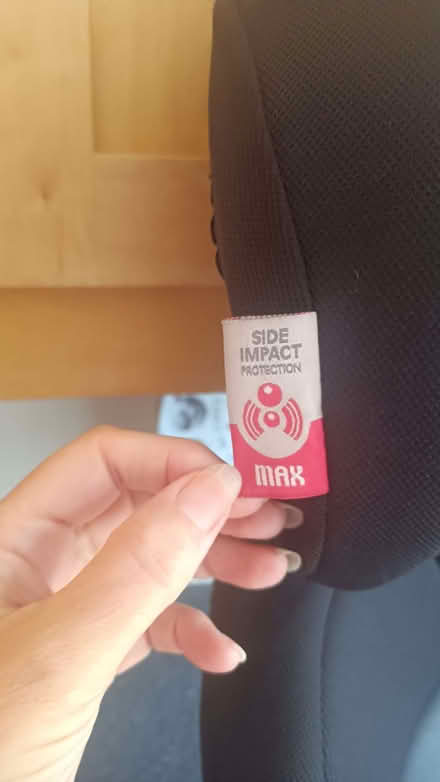 Photo of free Child's Car Seat (Saltaire BD18) #4