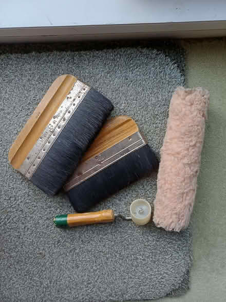Photo of free 2 as new wallpaper brushes and... (Earley RG6) #1