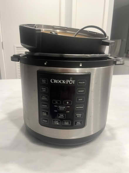 Photo of free Crockpot (Rugby Avenue, Bethesda) #1