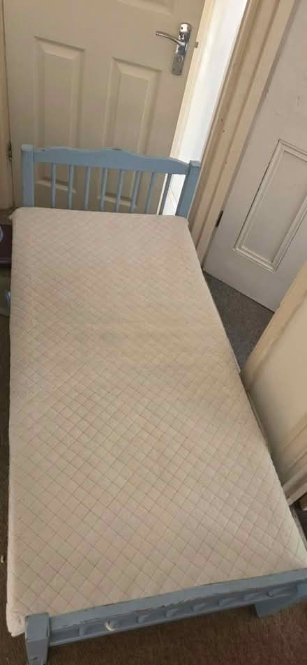 Photo of free Sigle Wood kids bed with mattres (Tovil Maidstone ME15) #1