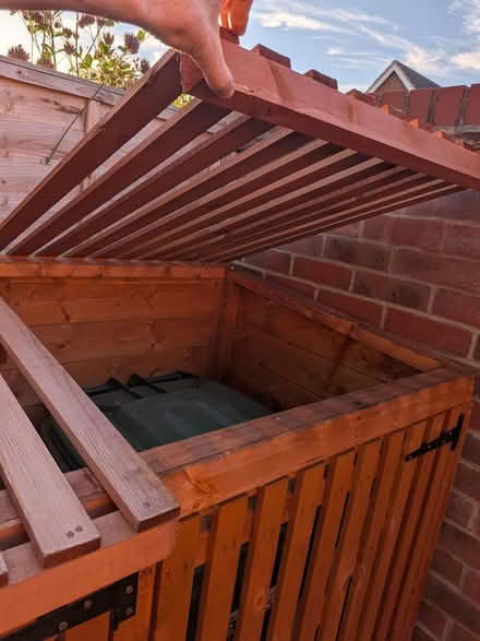 Photo of free triple bin store (eastleigh) #2