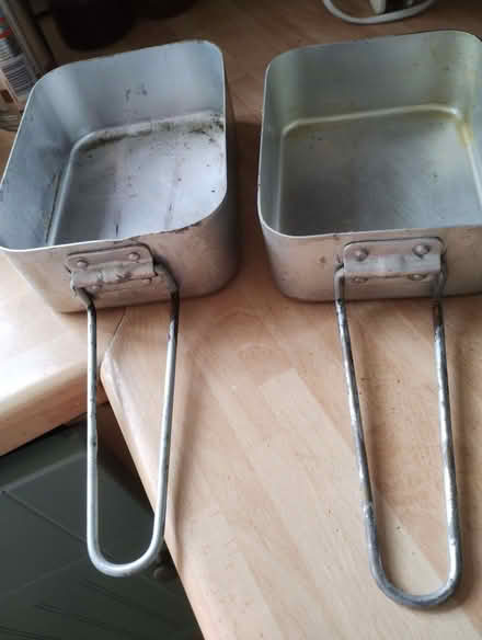 Photo of free Army type mess tins (Crosspool S10) #1