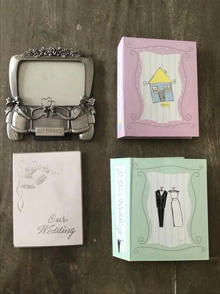 Photo of free Photo album and frame (Thompson/Harmony - Middletown) #1
