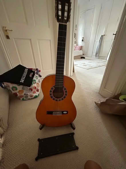 Photo of free Classic beginners guitar (West Dulwich) #2