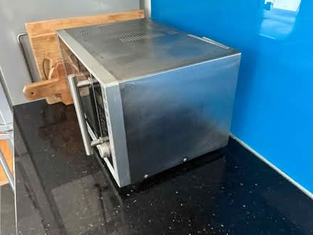Photo of free Microwave (Alexandra Park N22) #1
